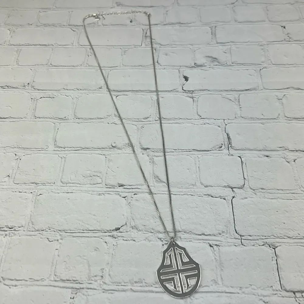 Premier Designs Long Silver Pendant Necklace